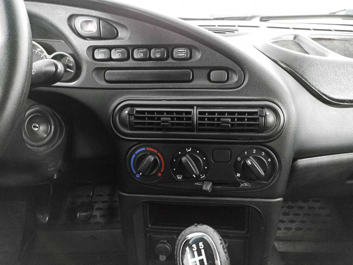 Купить Chevrolet Niva с пробегом. Фото: #12