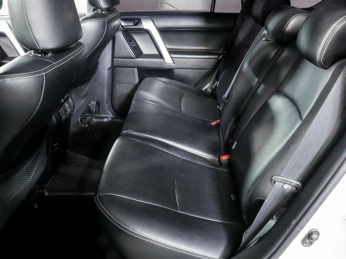 Купить Toyota Land Cruiser Prado с пробегом. Фото: #6