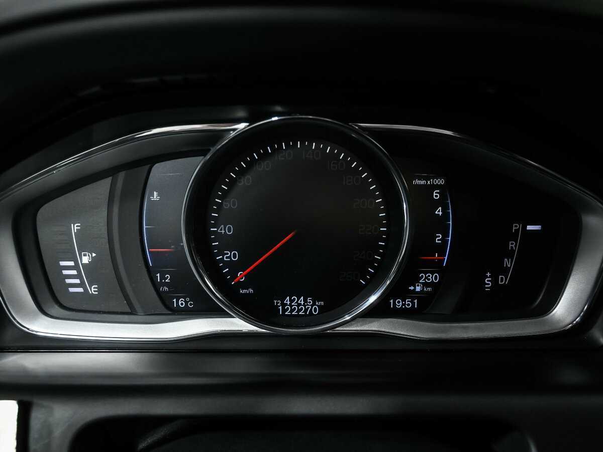 Купить Volvo XC60 с пробегом. Фото: #9