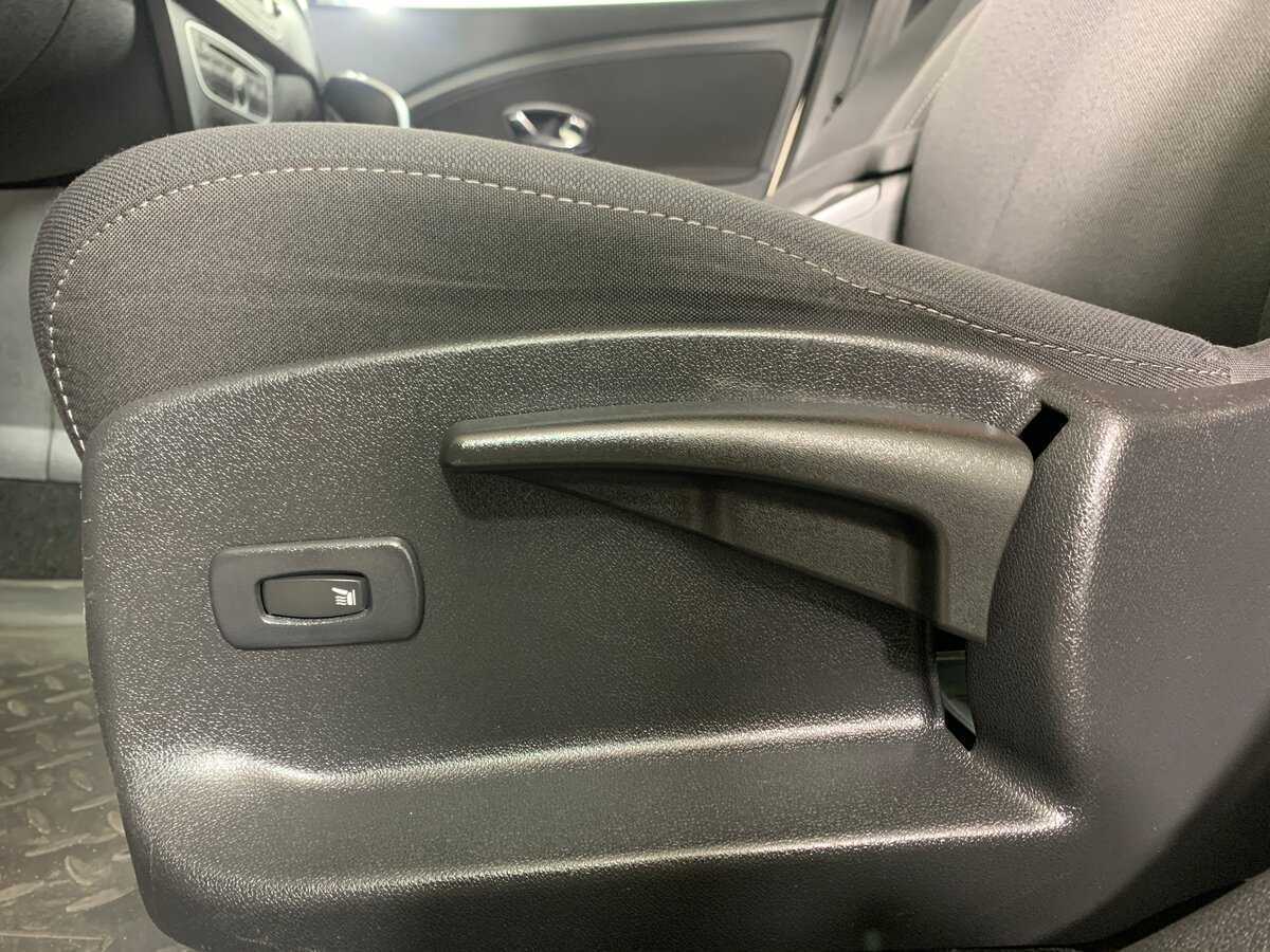 Купить Renault Fluence с пробегом. Фото: #16