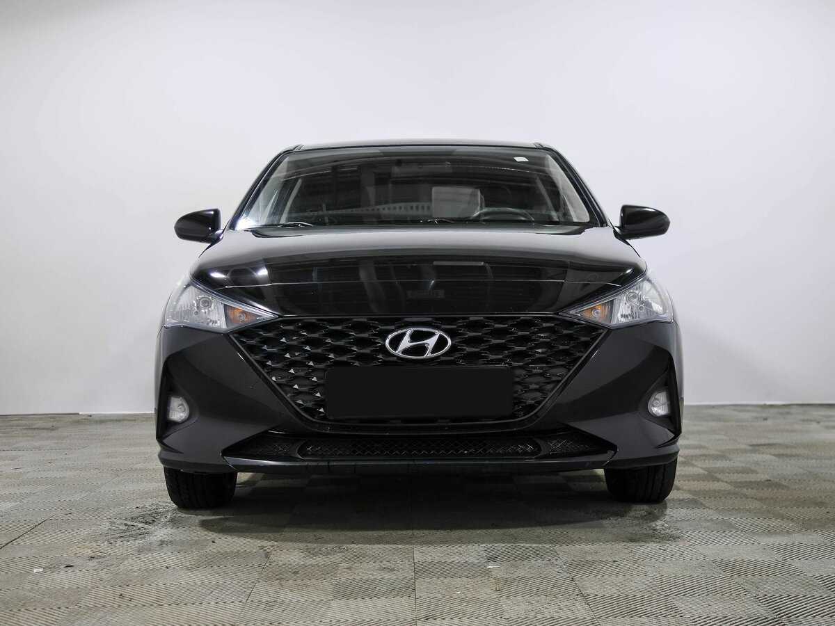 Купить Hyundai Solaris с пробегом. Фото: #1