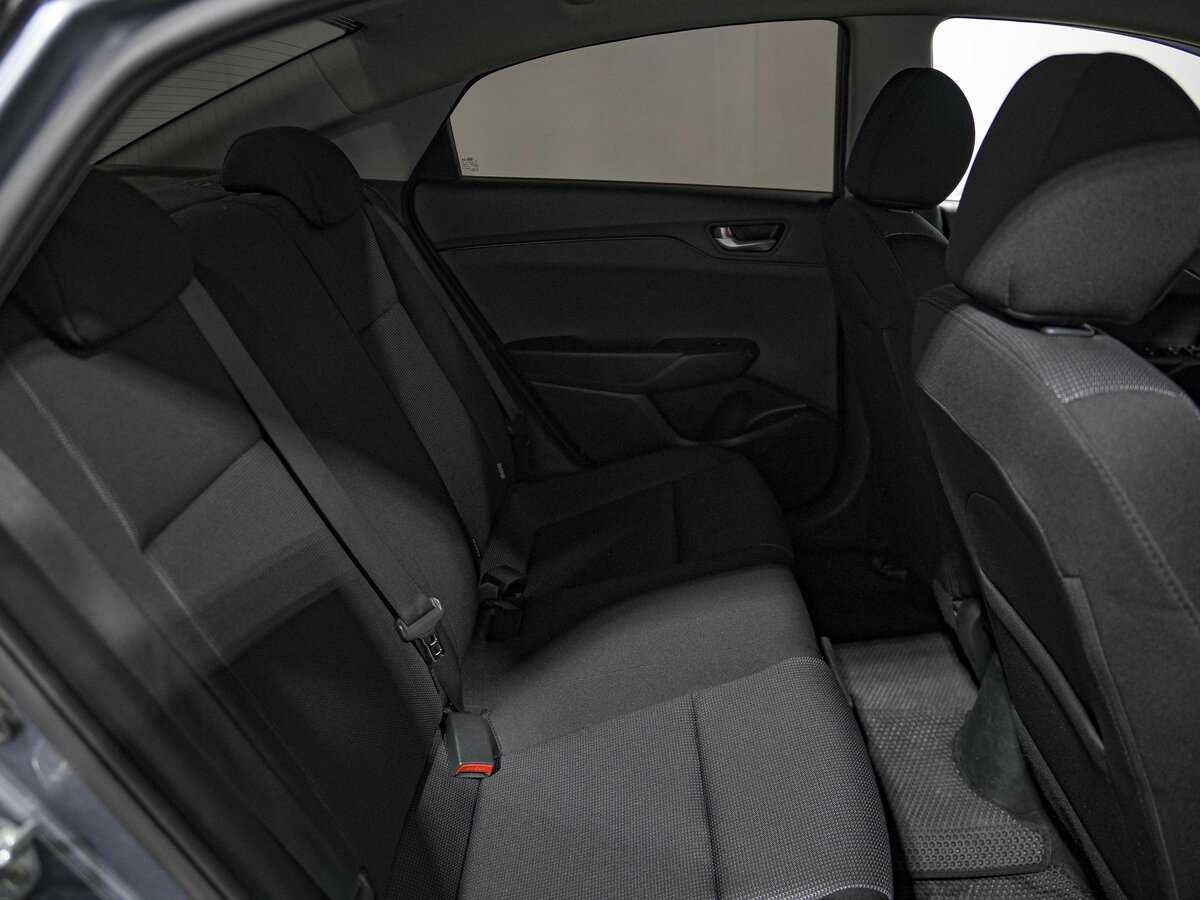 Купить Hyundai Solaris с пробегом. Фото: #12