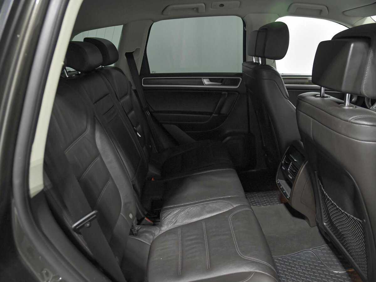 Купить Volkswagen Touareg с пробегом. Фото: #15