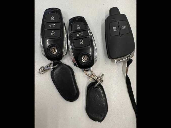 Купить Volkswagen Touareg с пробегом. Фото: #20