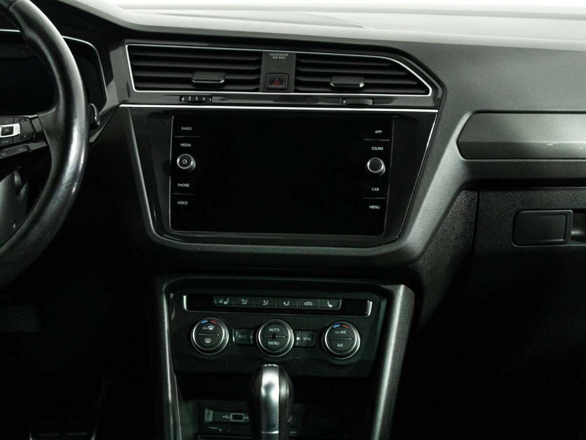 Купить Volkswagen Tiguan с пробегом. Фото: #13
