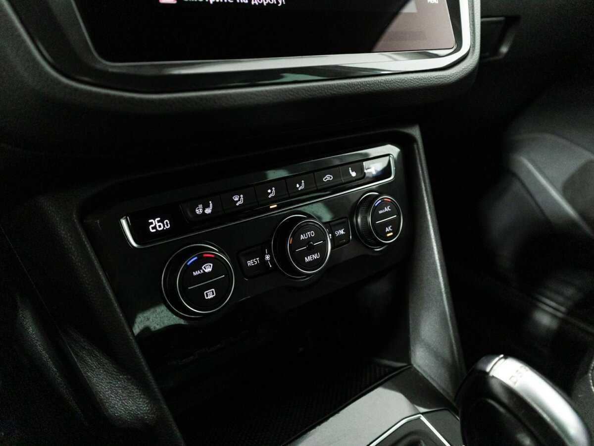 Купить Volkswagen Tiguan с пробегом. Фото: #16