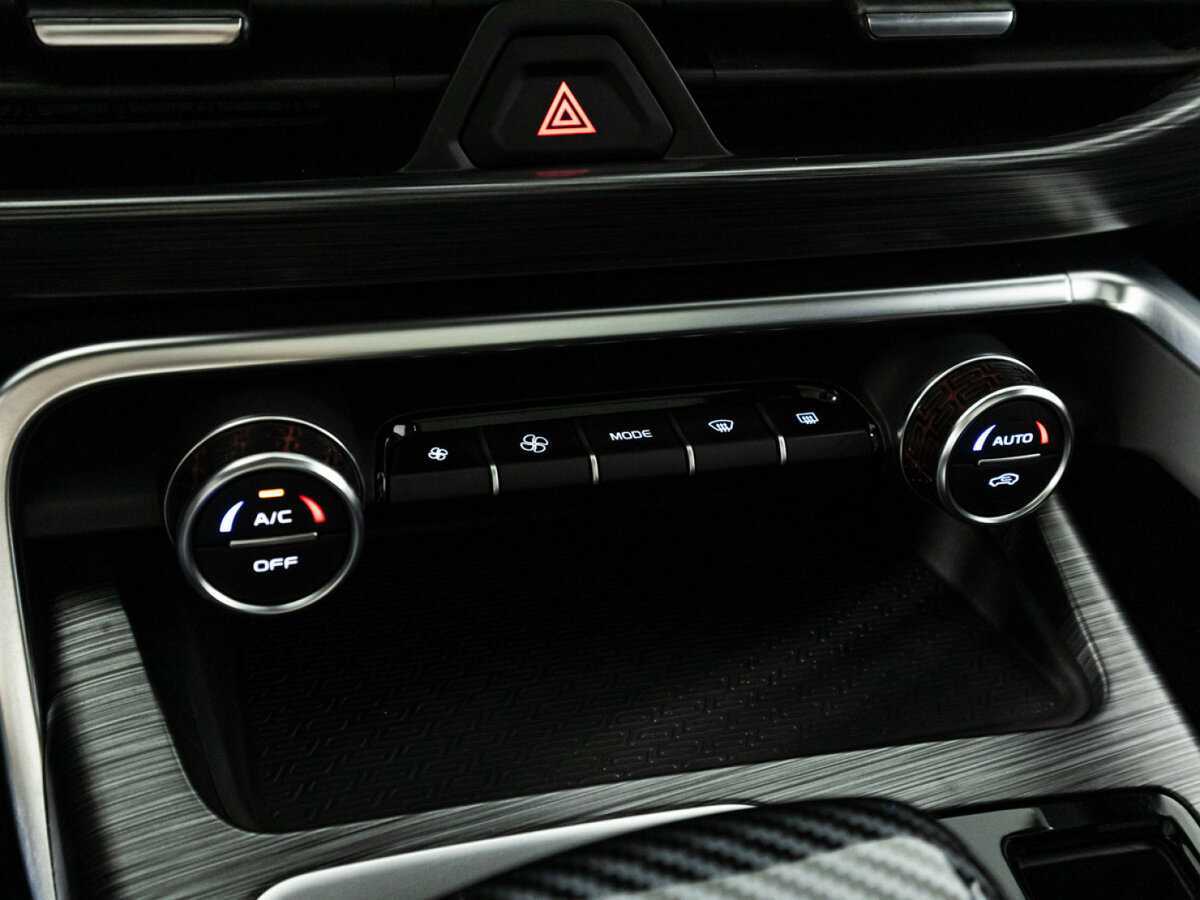 Купить Geely Tugella с пробегом. Фото: #23