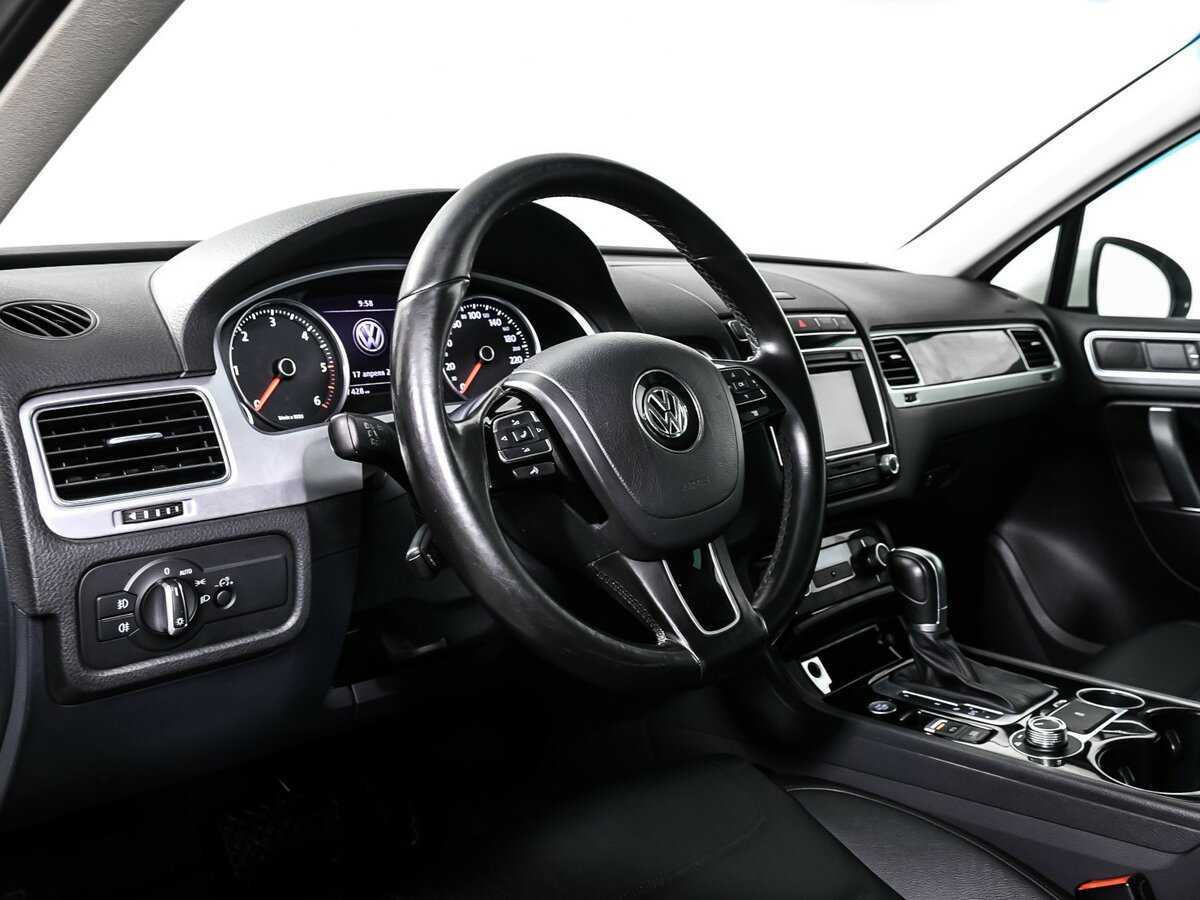 Купить Volkswagen Touareg с пробегом. Фото: #11