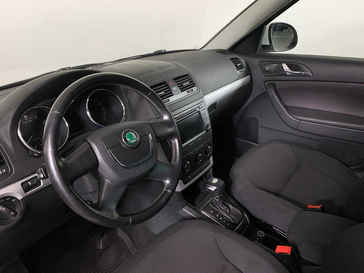 Купить Skoda Yeti с пробегом. Фото: #11