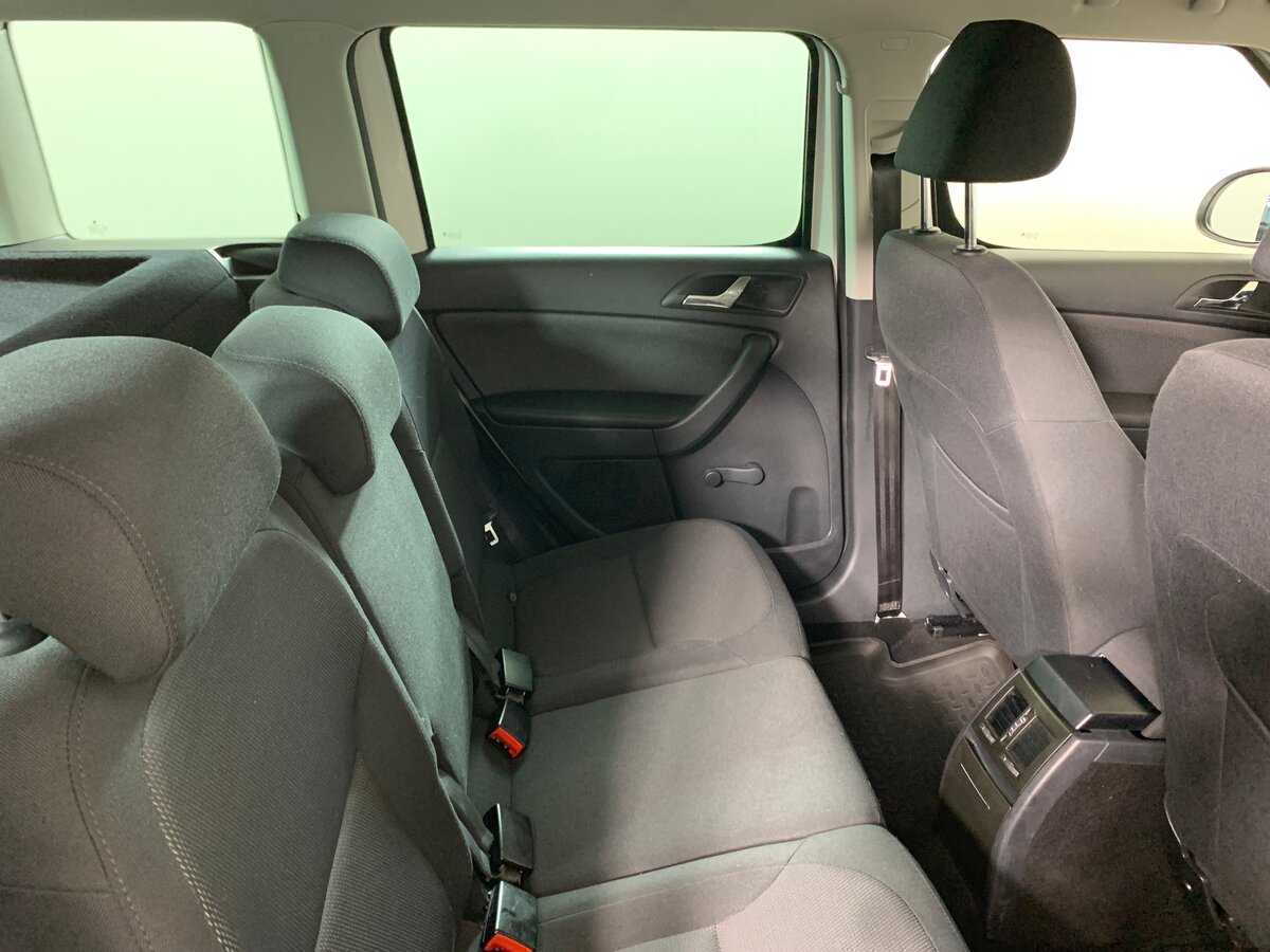 Купить Skoda Yeti с пробегом. Фото: #17