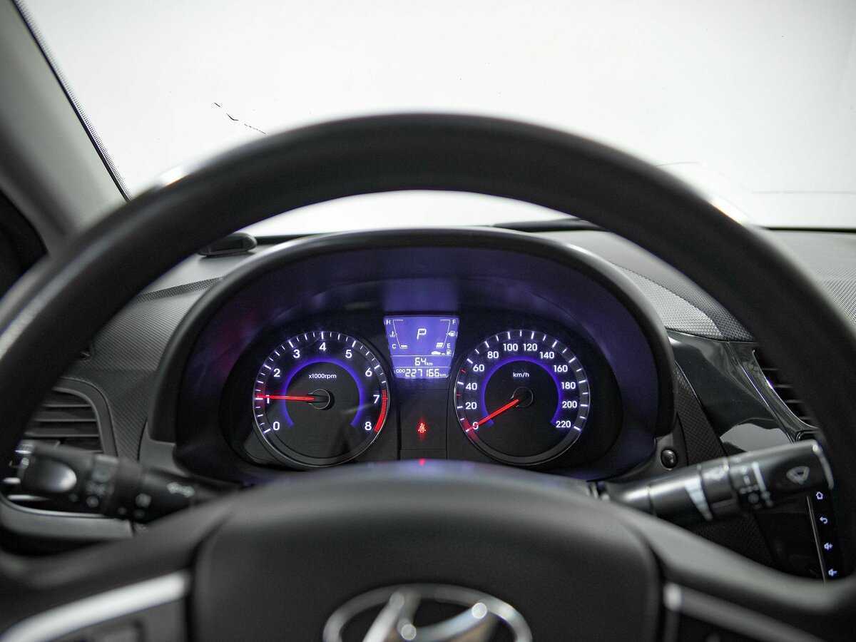 Купить Hyundai Solaris с пробегом. Фото: #5