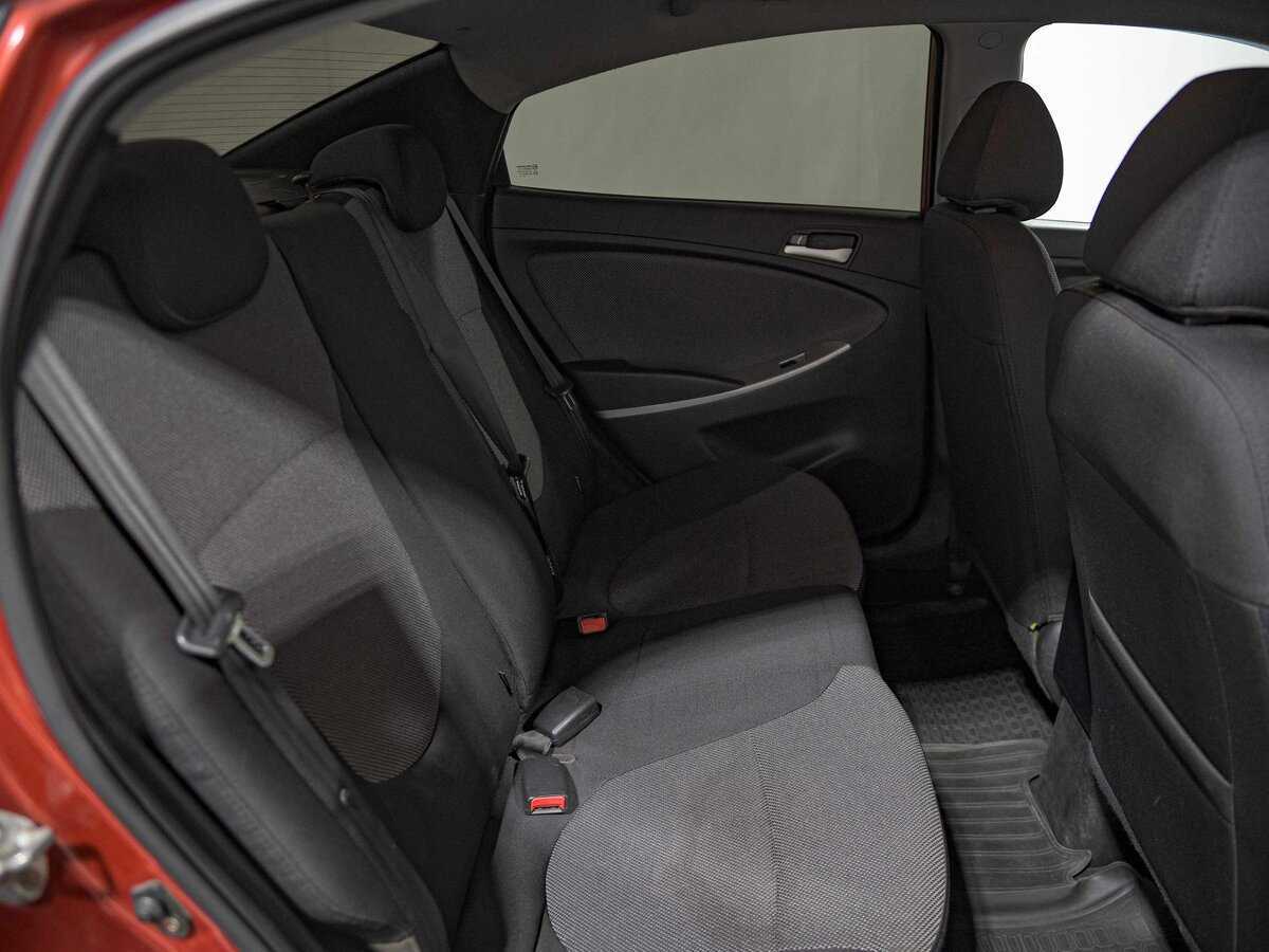 Купить Hyundai Solaris с пробегом. Фото: #10