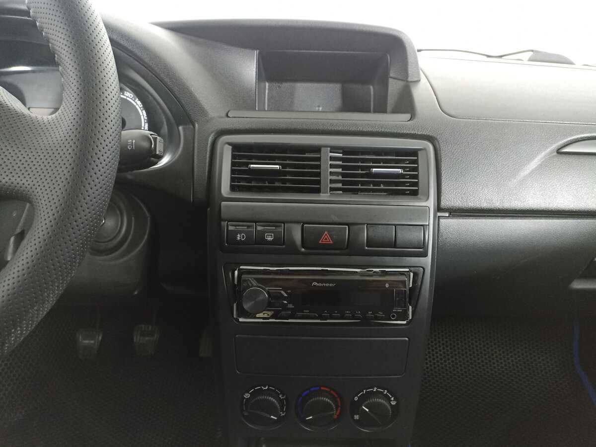 Купить Lada (ВАЗ) Priora с пробегом. Фото: #14