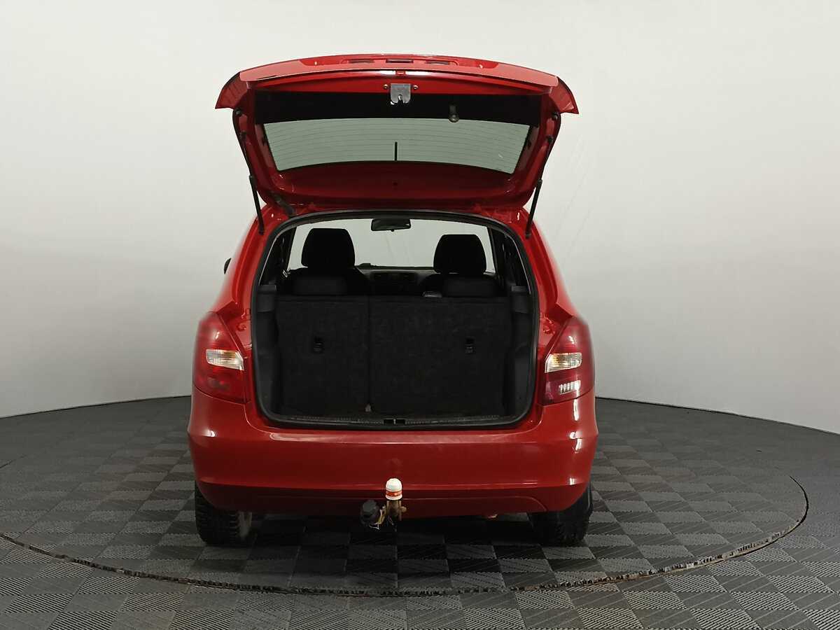 Купить Skoda Fabia с пробегом. Фото: #9