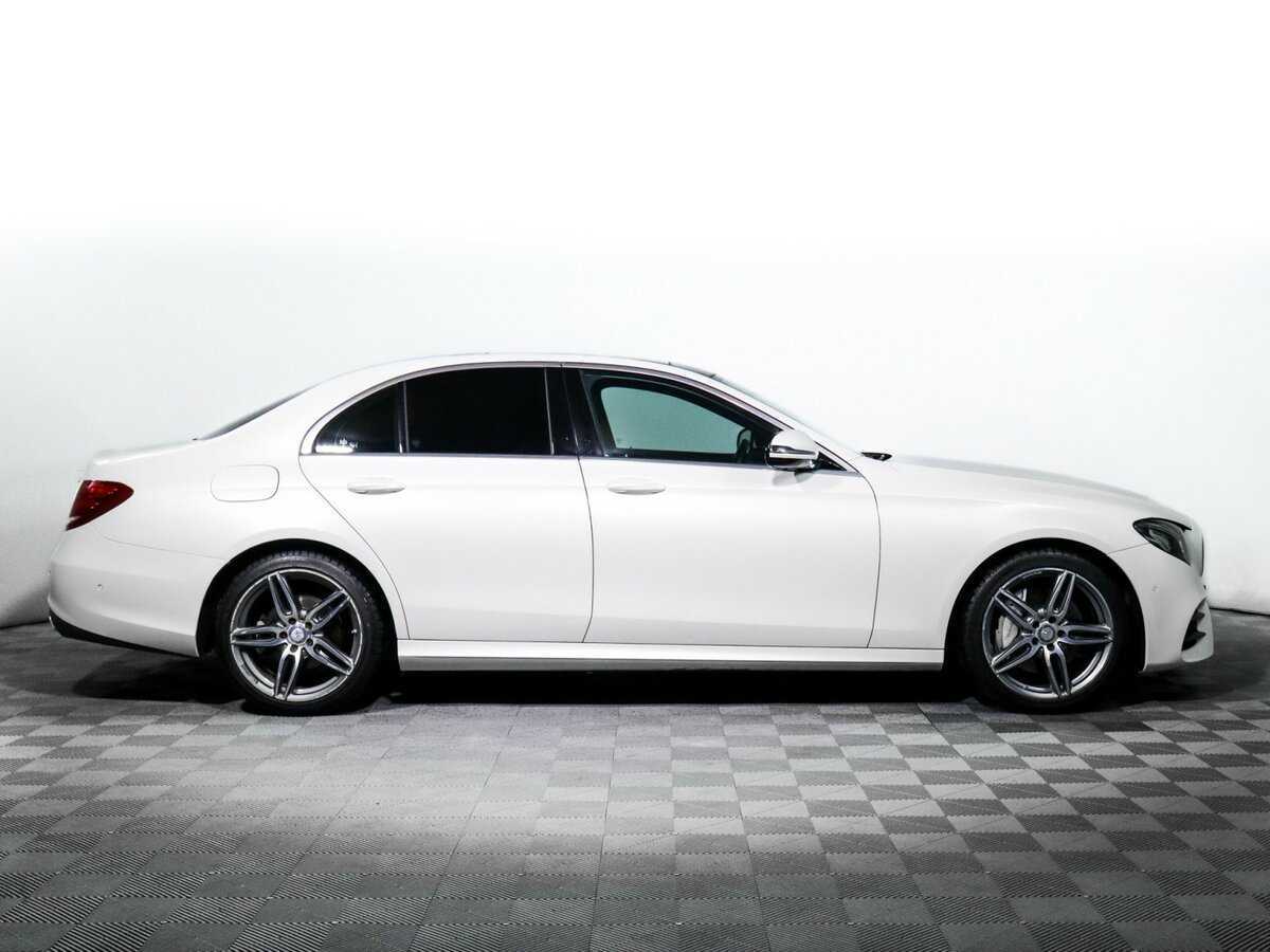 Купить Mercedes-Benz E-Класс с пробегом. Фото: #3