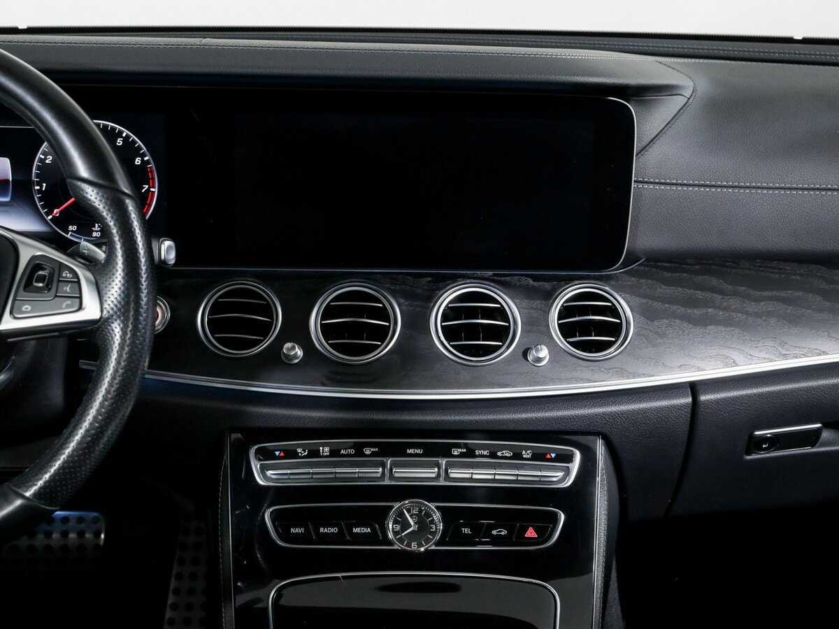 Купить Mercedes-Benz E-Класс с пробегом. Фото: #9