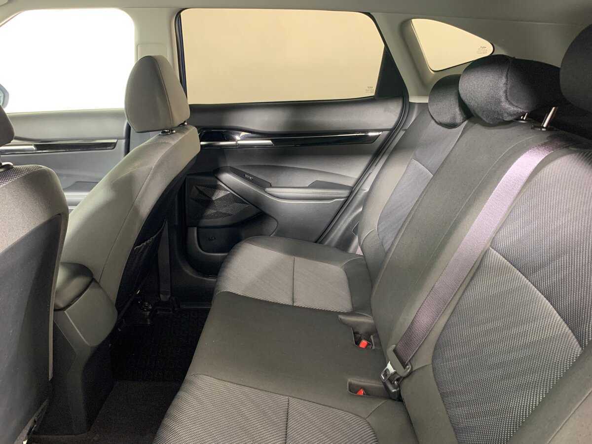 Купить Kia Seltos с пробегом. Фото: #18