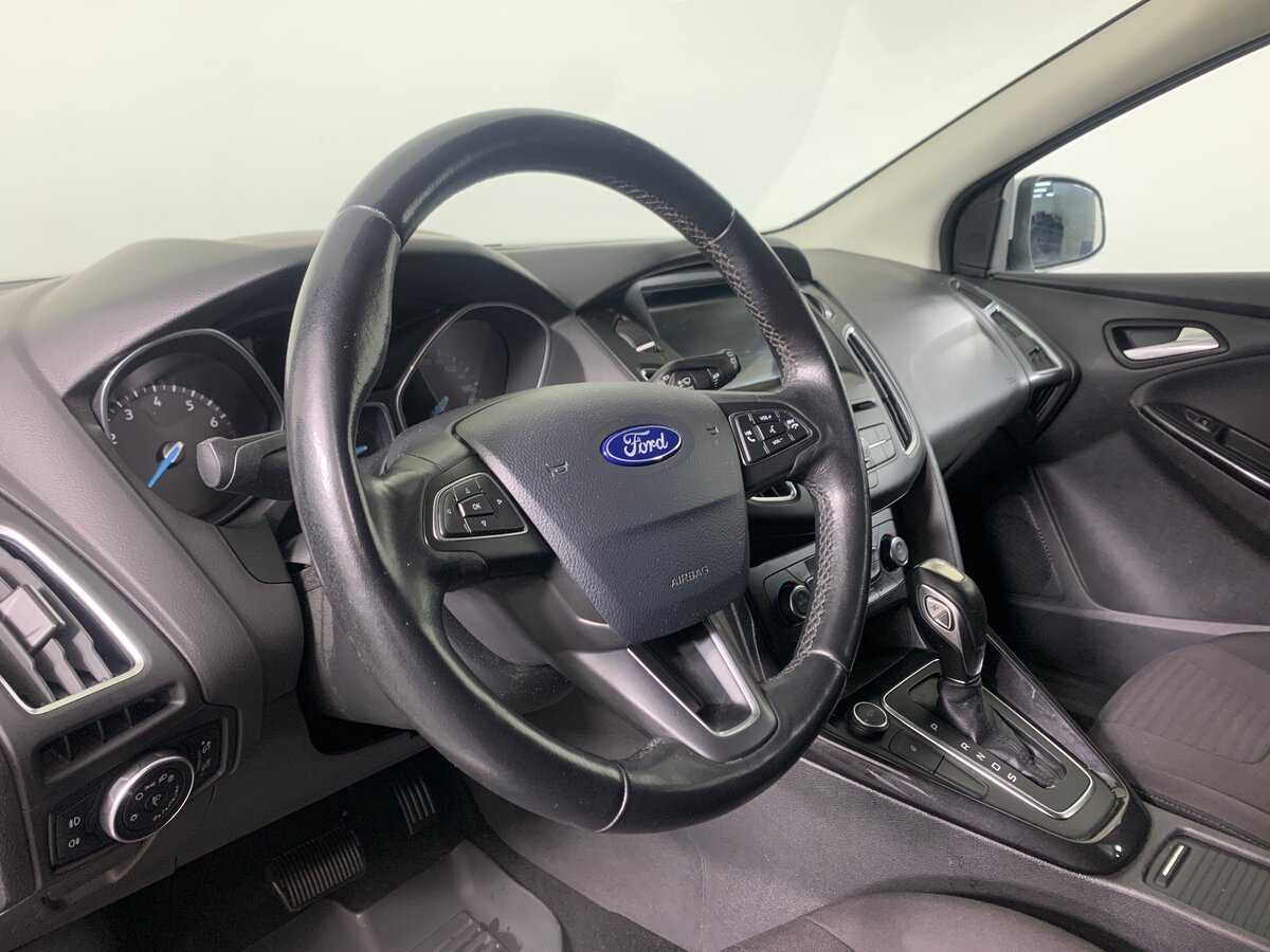 Купить Ford Focus с пробегом. Фото: #11