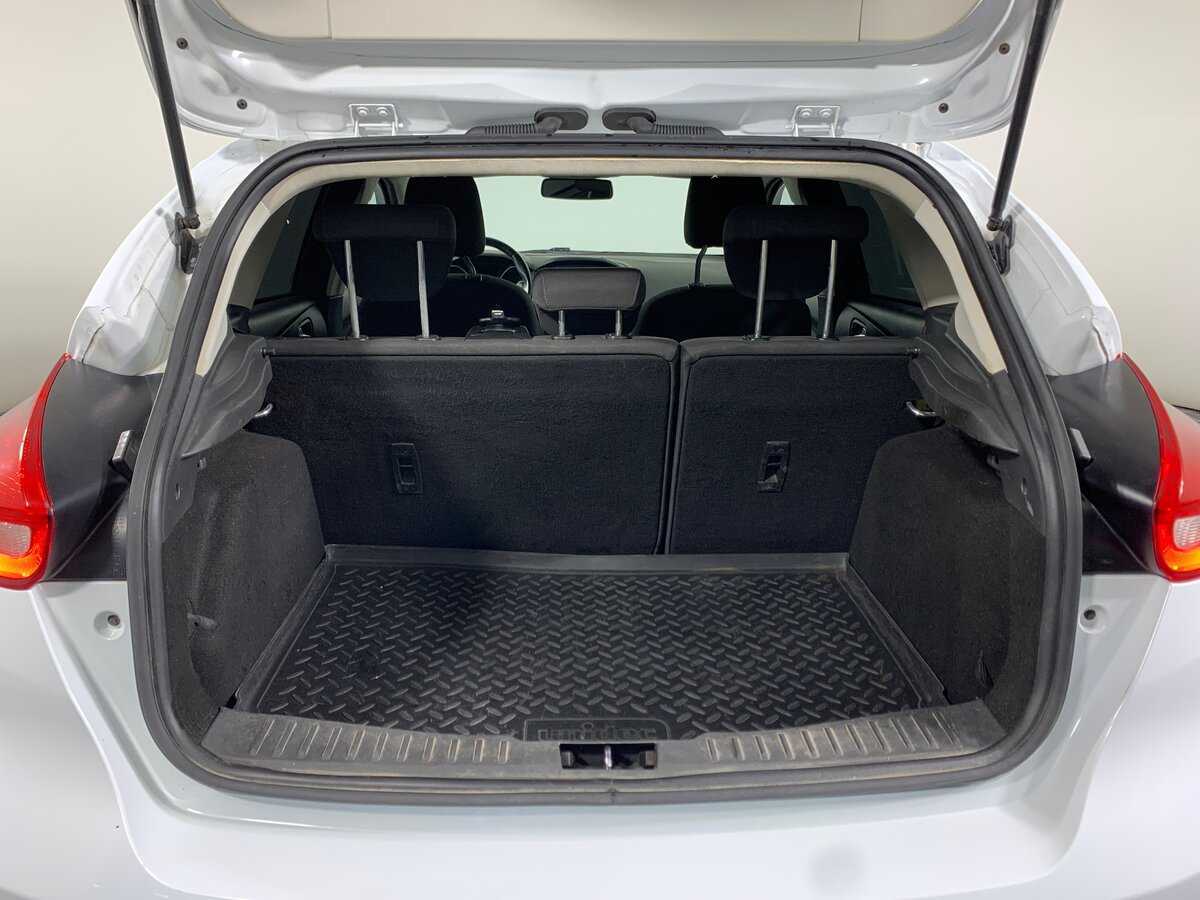 Купить Ford Focus с пробегом. Фото: #19