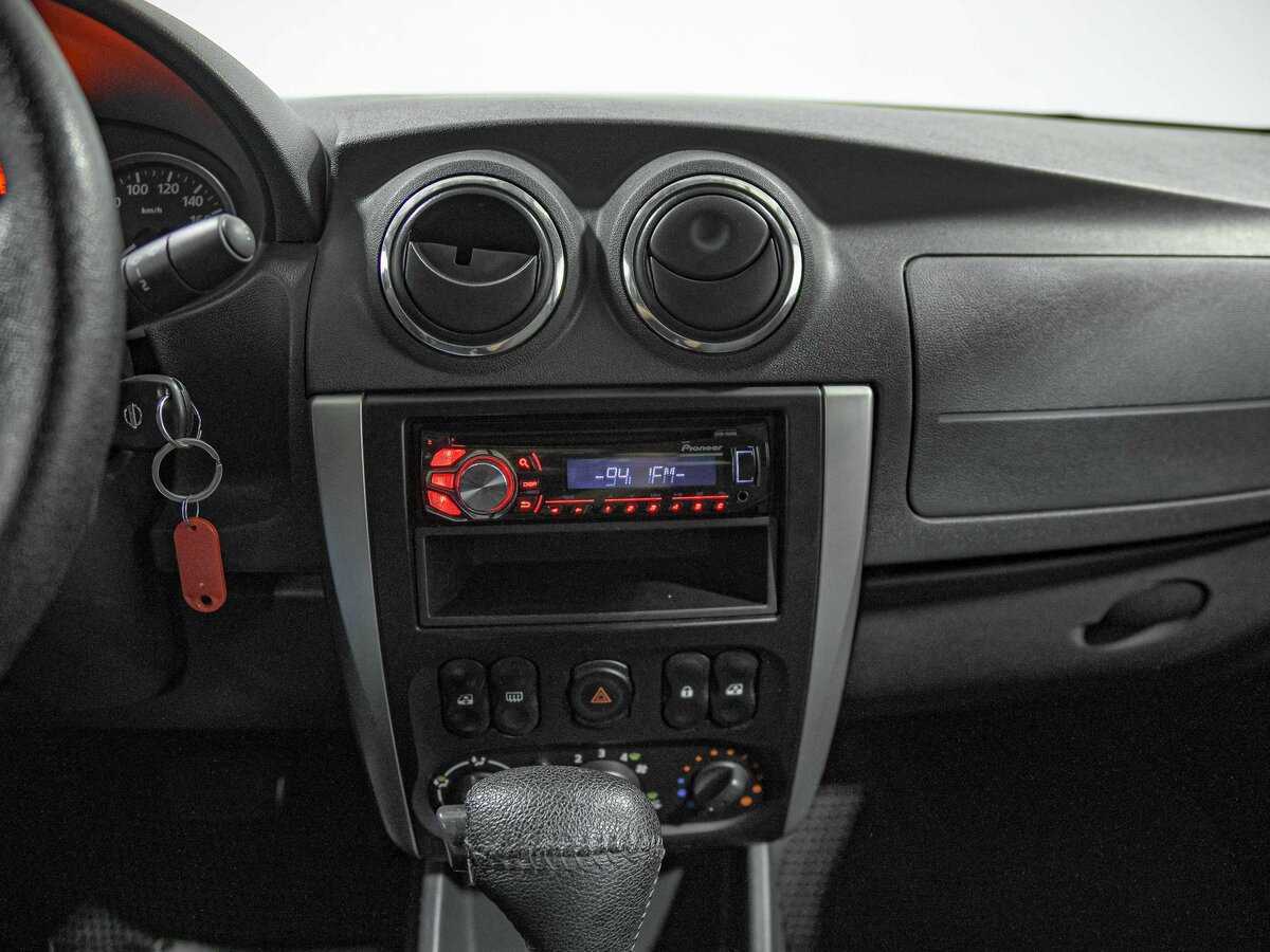 Купить Nissan Almera с пробегом. Фото: #7