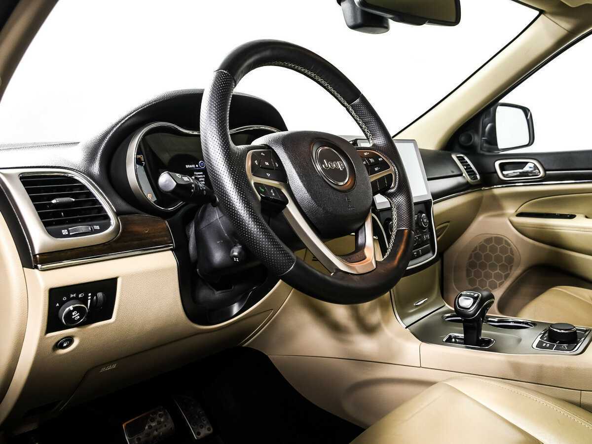 Купить Jeep Grand Cherokee с пробегом. Фото: #12