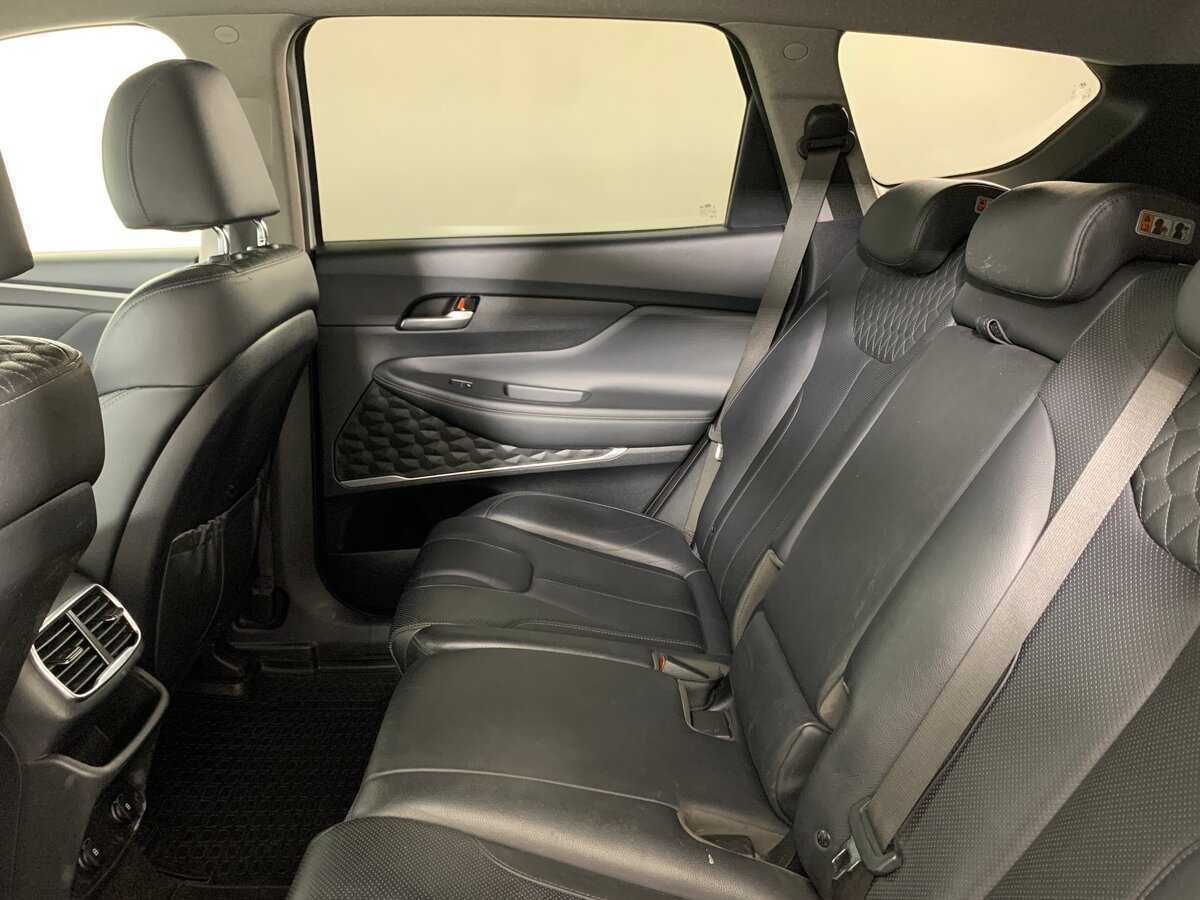 Купить Hyundai Santa Fe с пробегом. Фото: #16