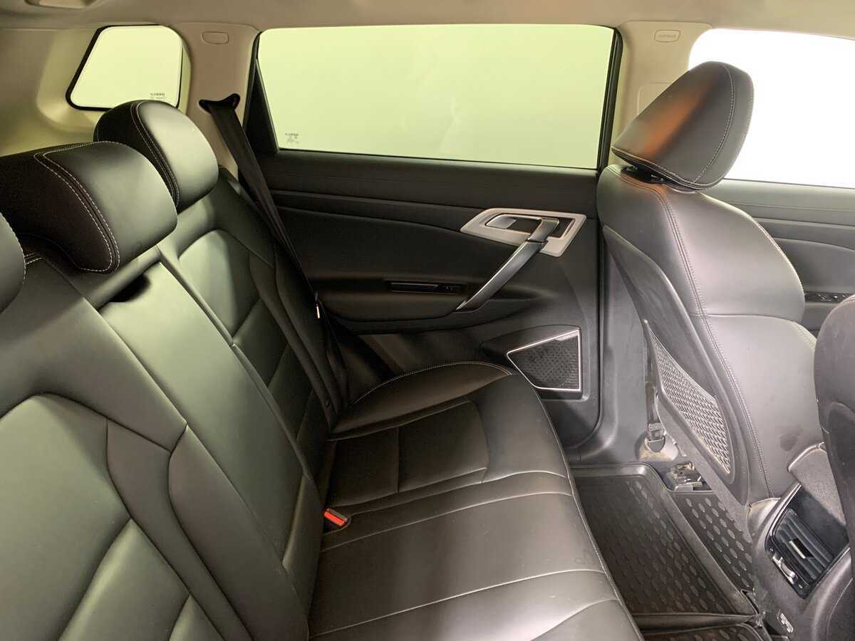 Купить Geely Atlas с пробегом. Фото: #17