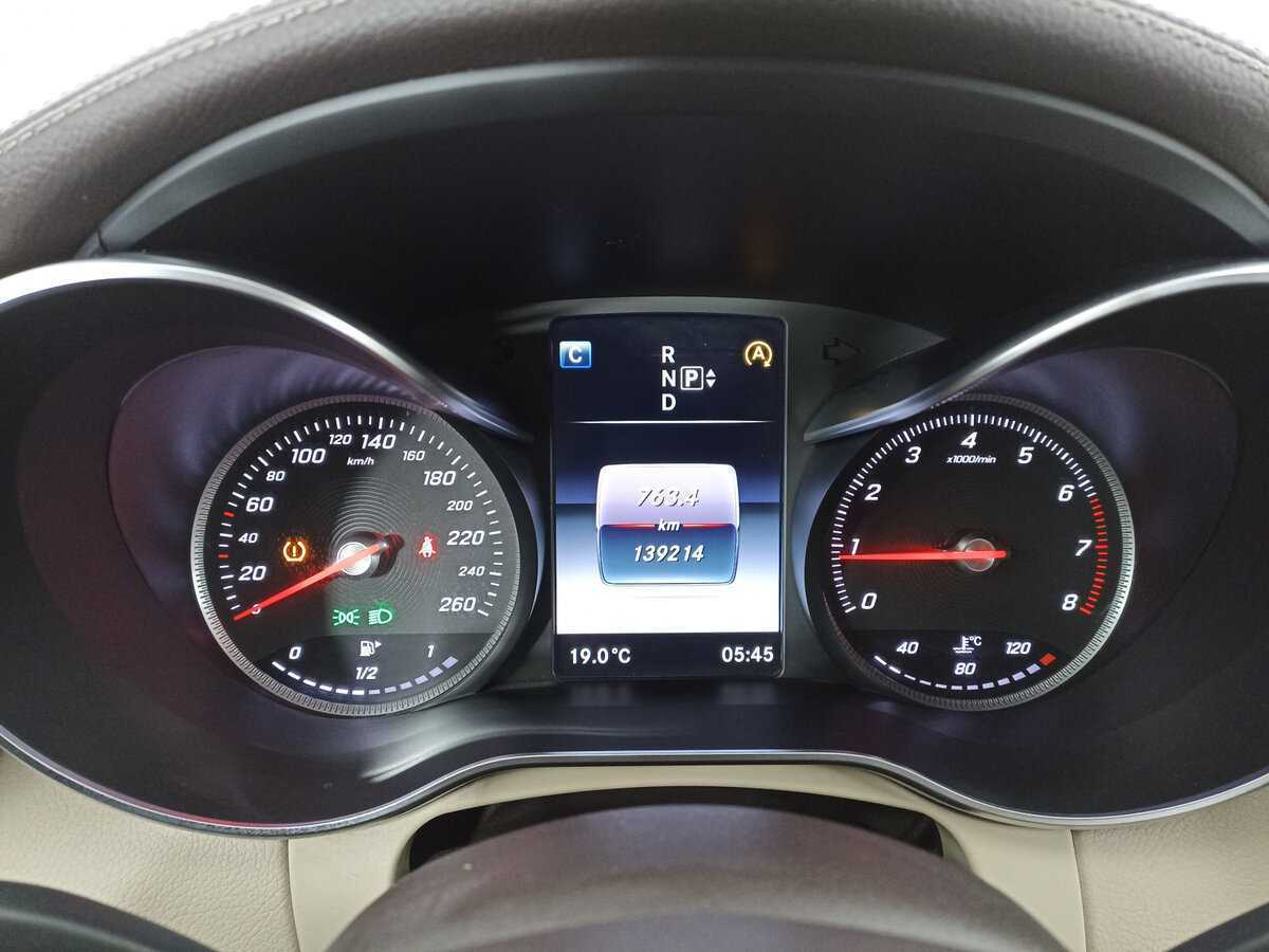 Купить Mercedes-Benz C-Класс с пробегом. Фото: #12