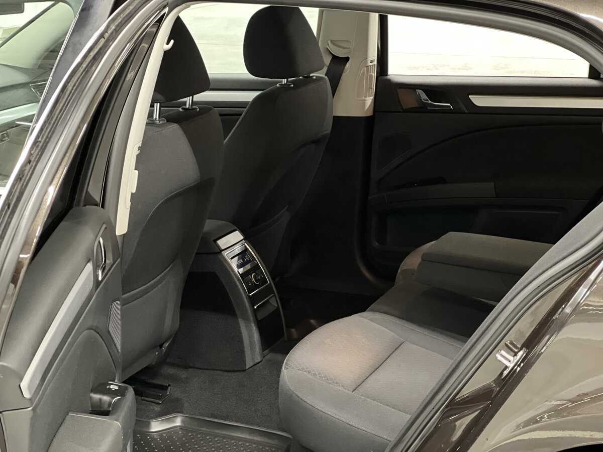 Купить Skoda Superb с пробегом. Фото: #11