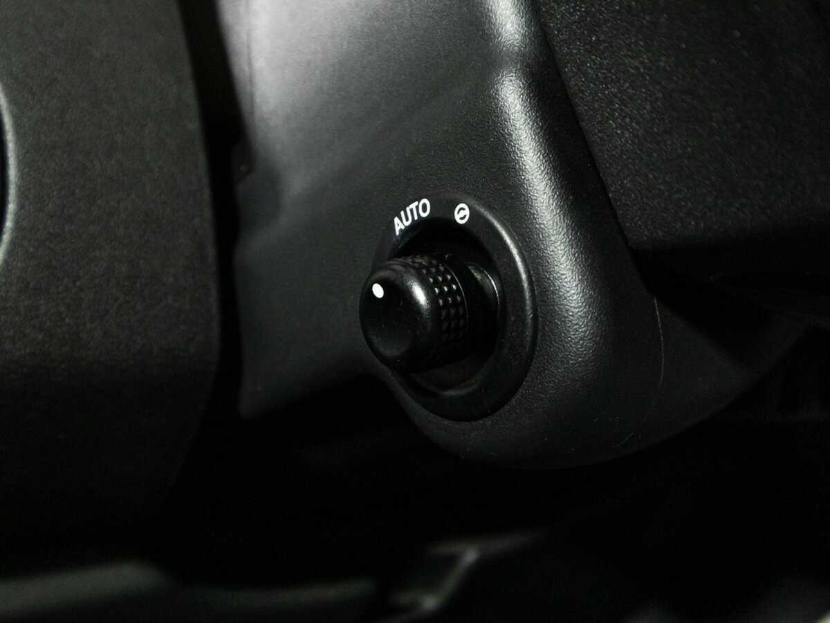 Купить Land Rover Discovery с пробегом. Фото: #20