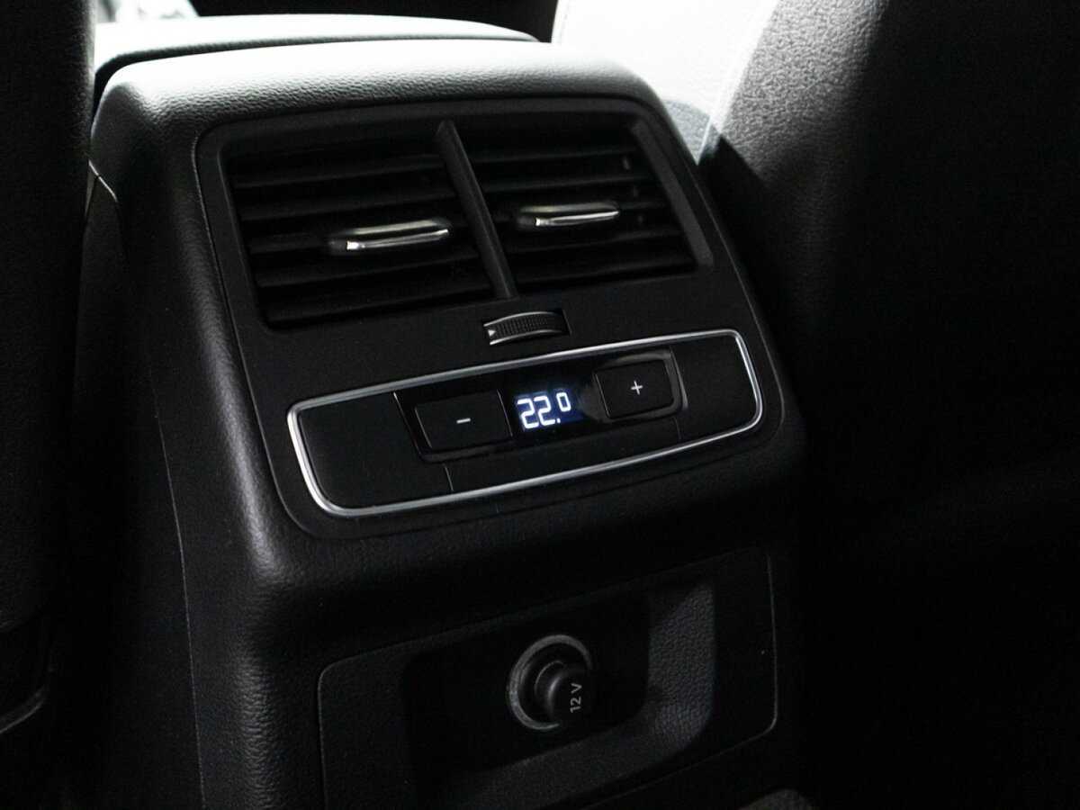 Купить Audi A4 с пробегом. Фото: #19