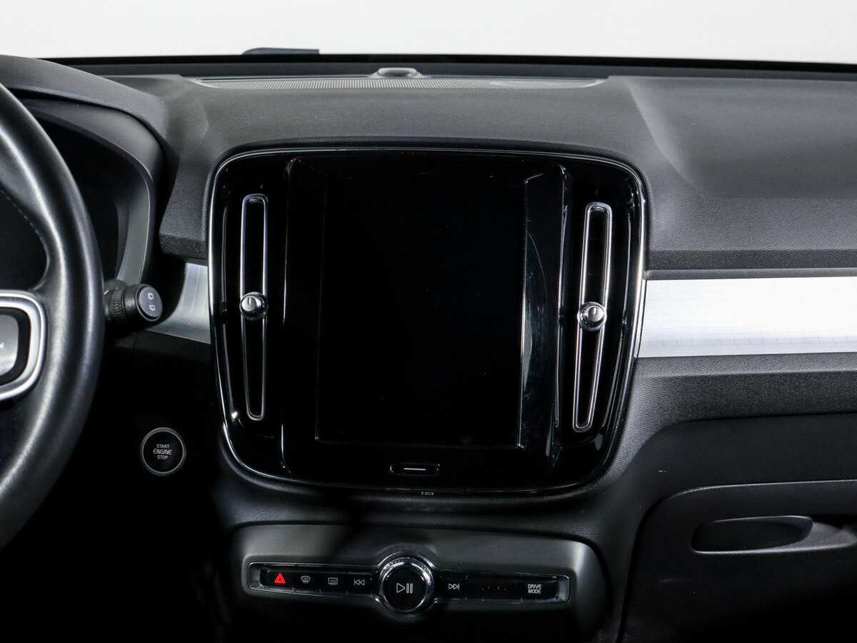 Купить Volvo XC40 с пробегом. Фото: #12