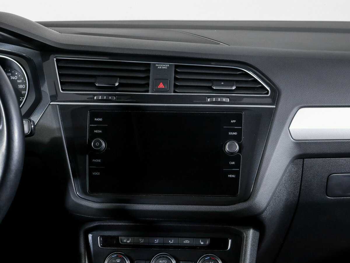 Купить Volkswagen Tiguan с пробегом. Фото: #9