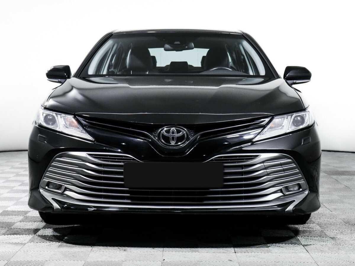 Купить Toyota Camry с пробегом. Фото: #1