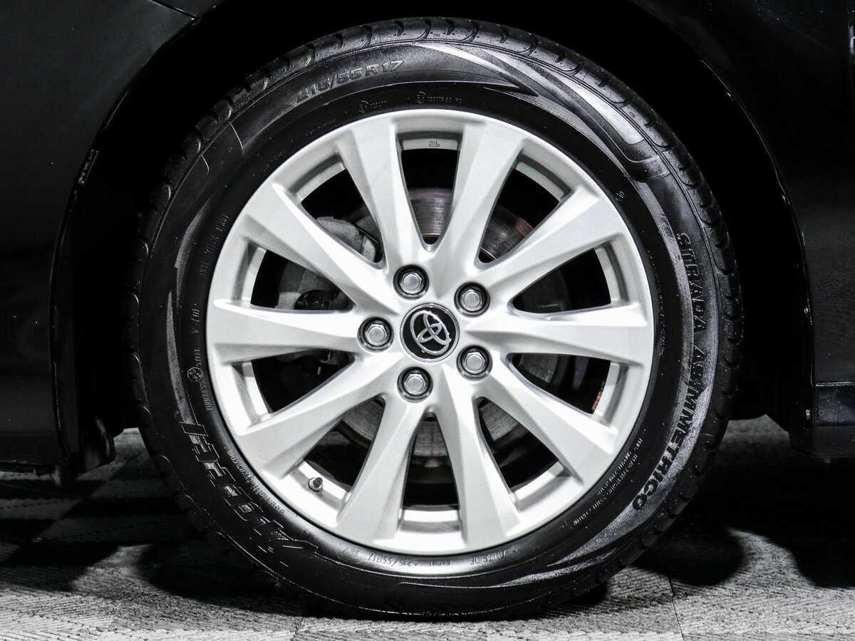 Купить Toyota Camry с пробегом. Фото: #13