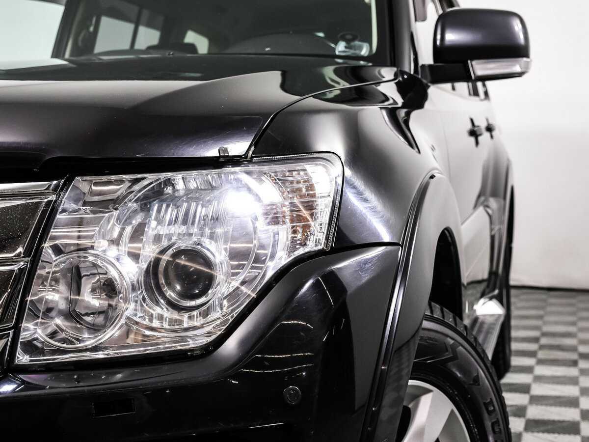 Купить Mitsubishi Pajero с пробегом. Фото: #13