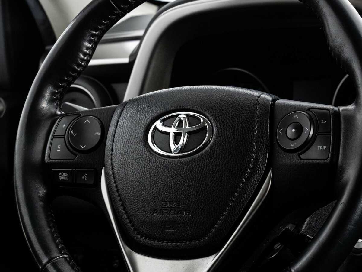 Купить Toyota RAV4 с пробегом. Фото: #10