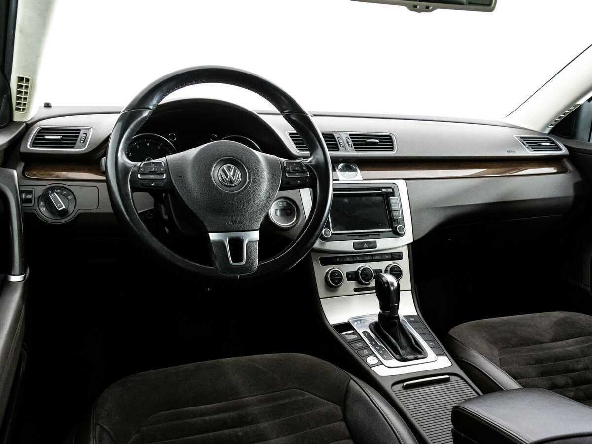 Купить Volkswagen Passat с пробегом. Фото: #7