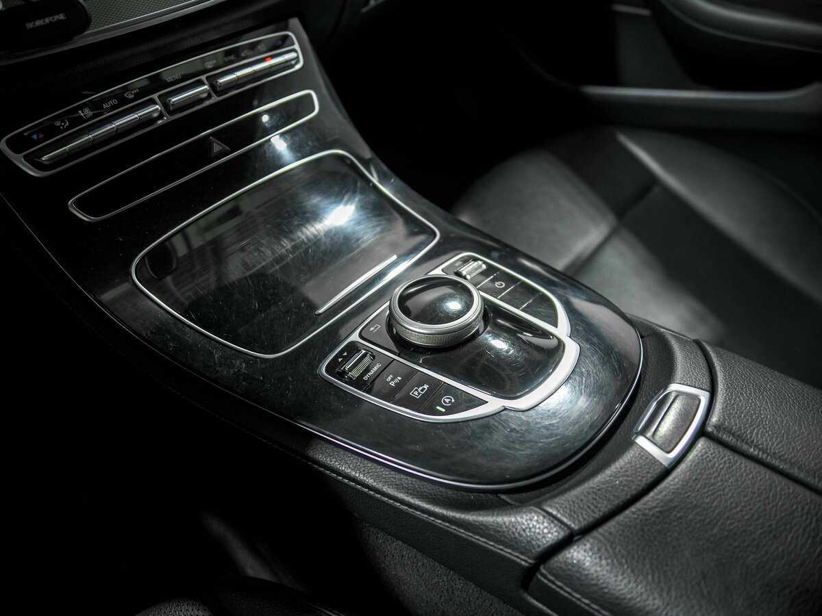 Купить Mercedes-Benz E-Класс с пробегом. Фото: #11