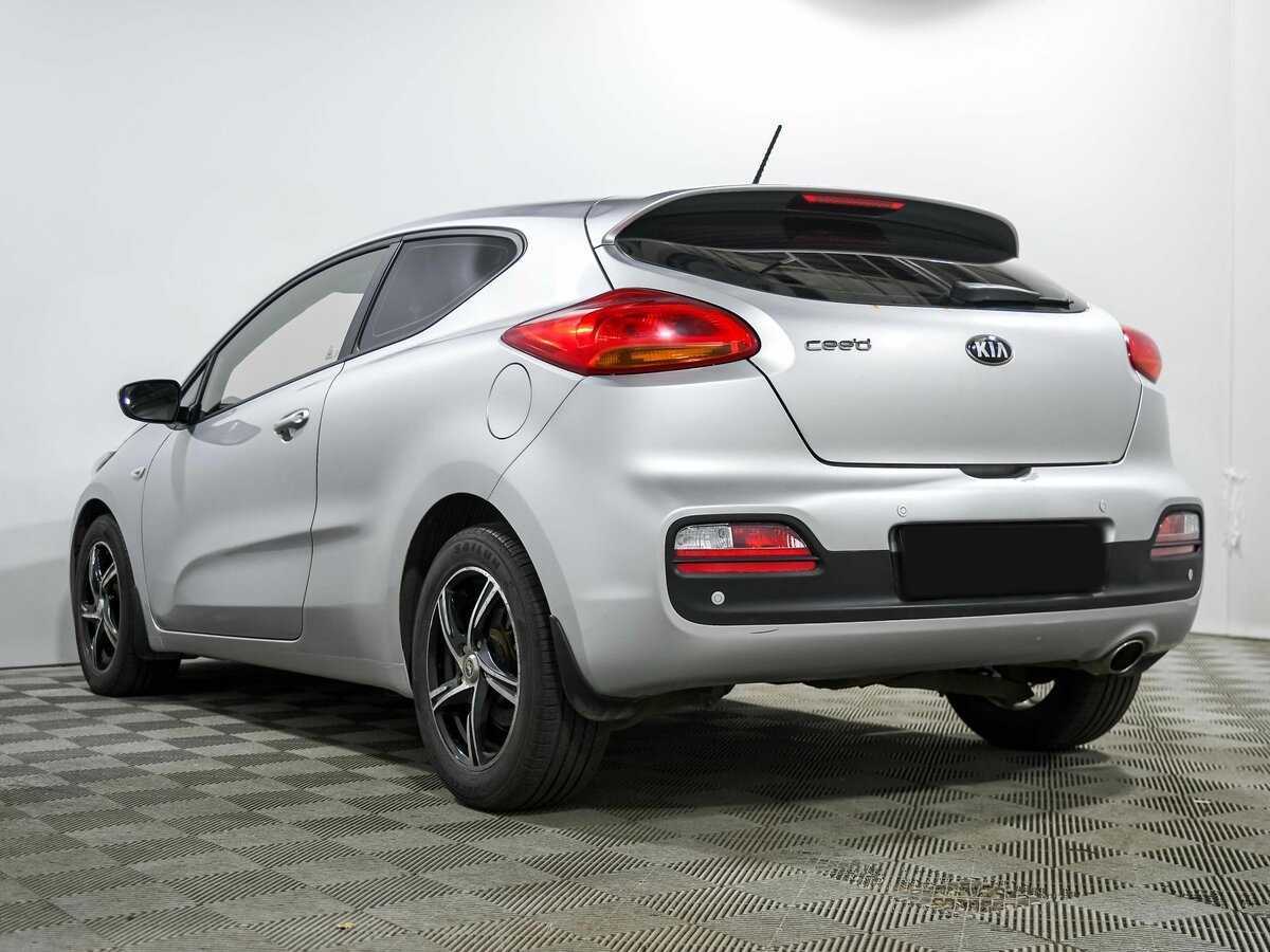 Купить Kia Ceed с пробегом. Фото: #5