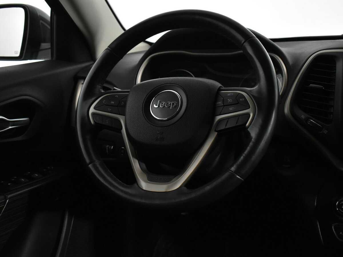 Купить Jeep Cherokee с пробегом. Фото: #11