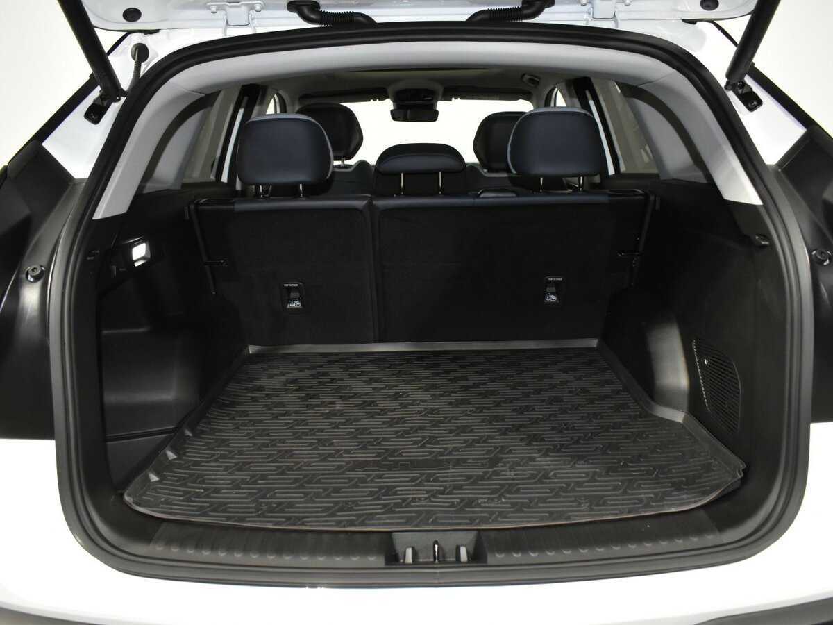 Купить Geely Atlas с пробегом. Фото: #24