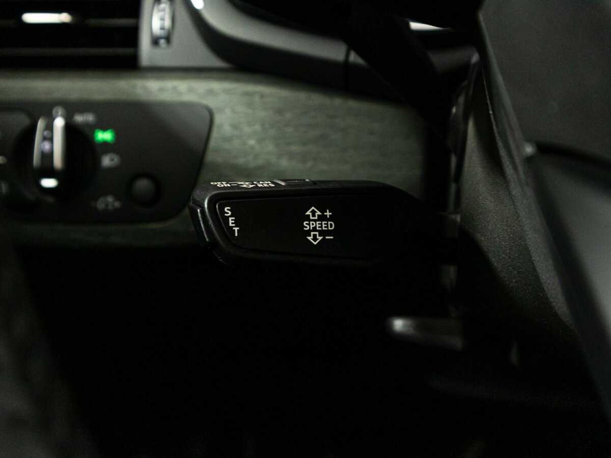 Купить Audi A4 с пробегом. Фото: #18