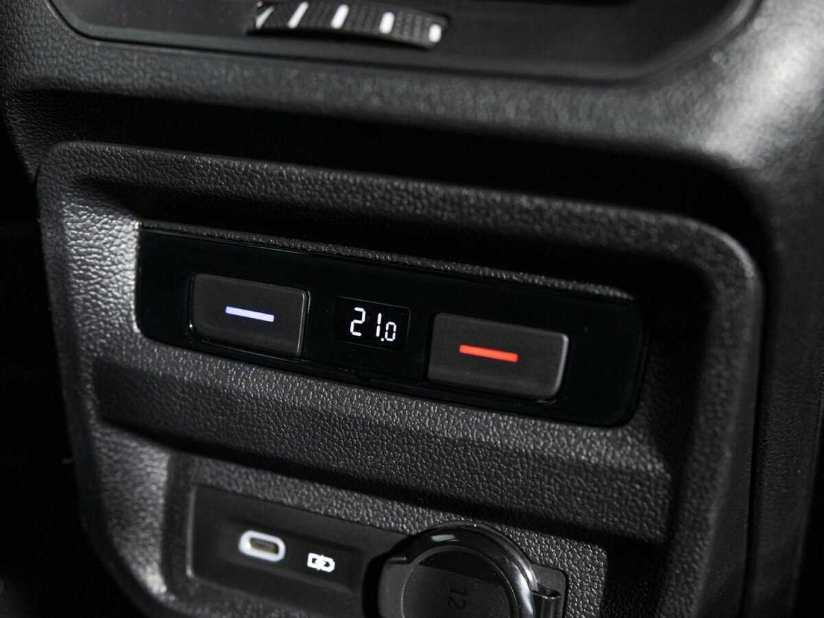 Купить Volkswagen Tiguan с пробегом. Фото: #20