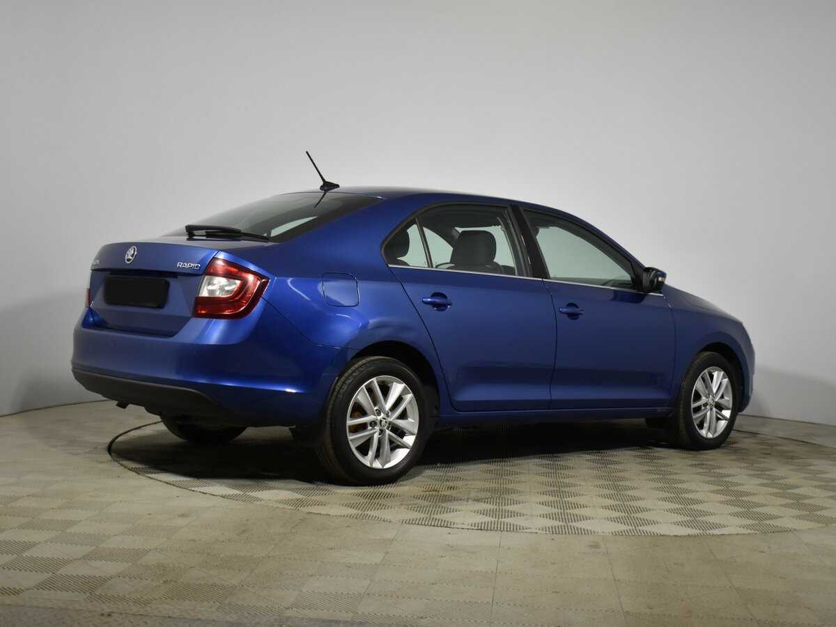 Купить Skoda Rapid с пробегом. Фото: #4