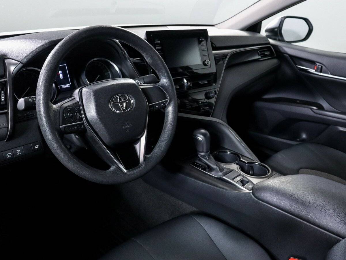 Купить Toyota Camry с пробегом. Фото: #13