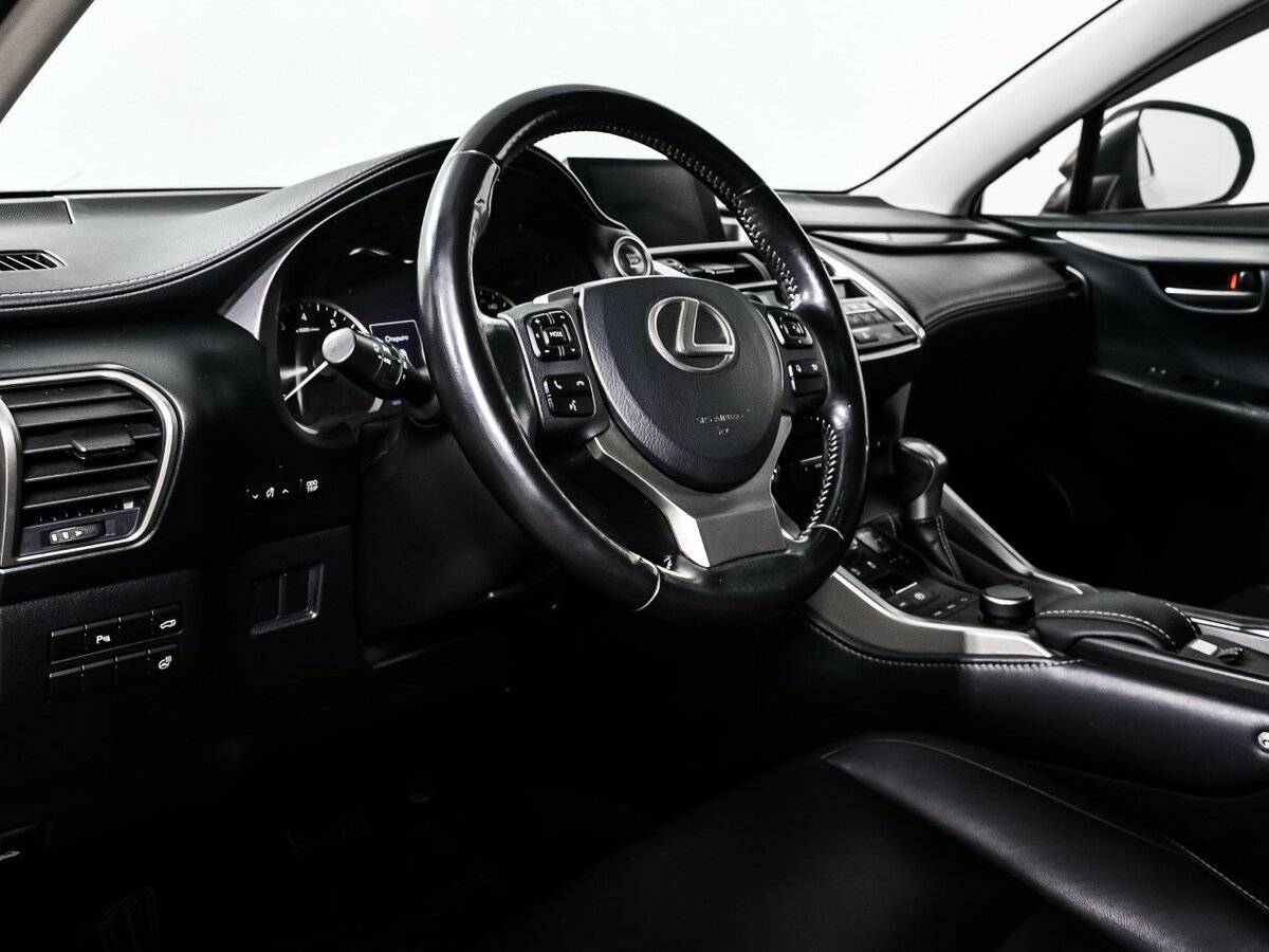 Купить Lexus NX с пробегом. Фото: #11