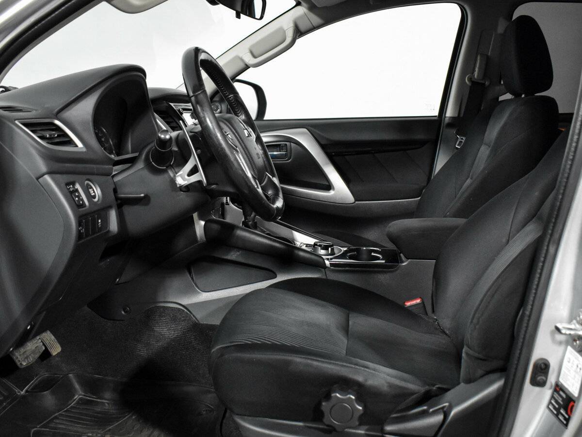 Купить Mitsubishi Pajero Sport с пробегом. Фото: #9