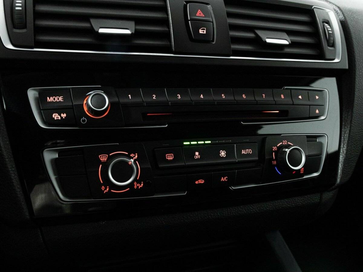 Купить BMW 1 серии с пробегом. Фото: #16