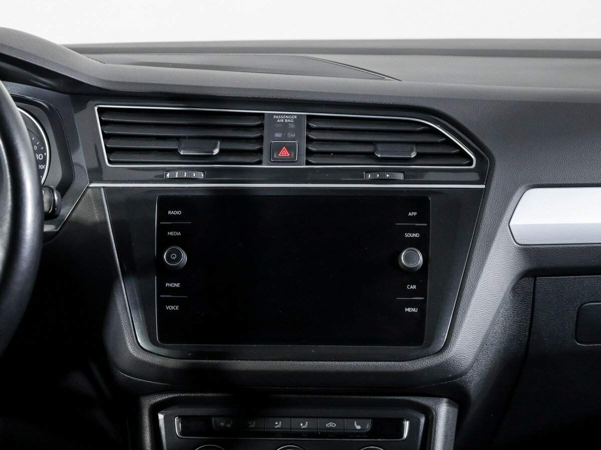 Купить Volkswagen Tiguan с пробегом. Фото: #9